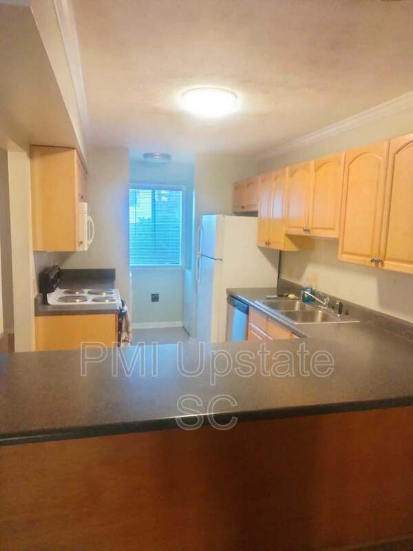 Foto del edificio - 100 Buttercup Way