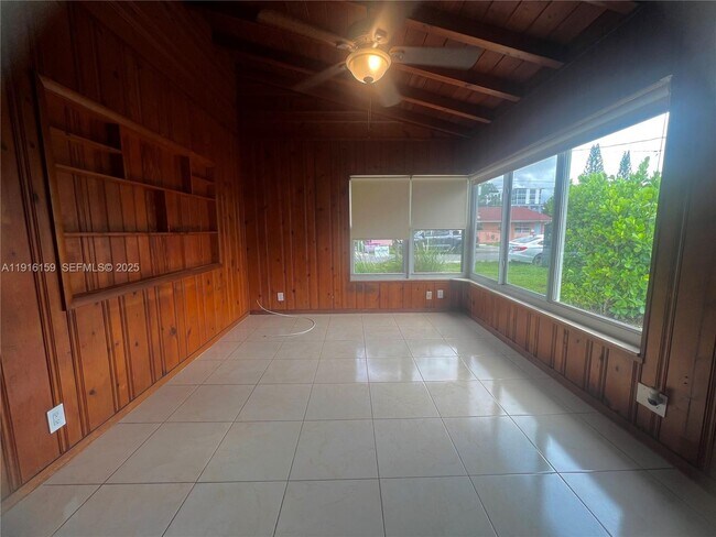 Foto del edificio - 206 SE 10th St