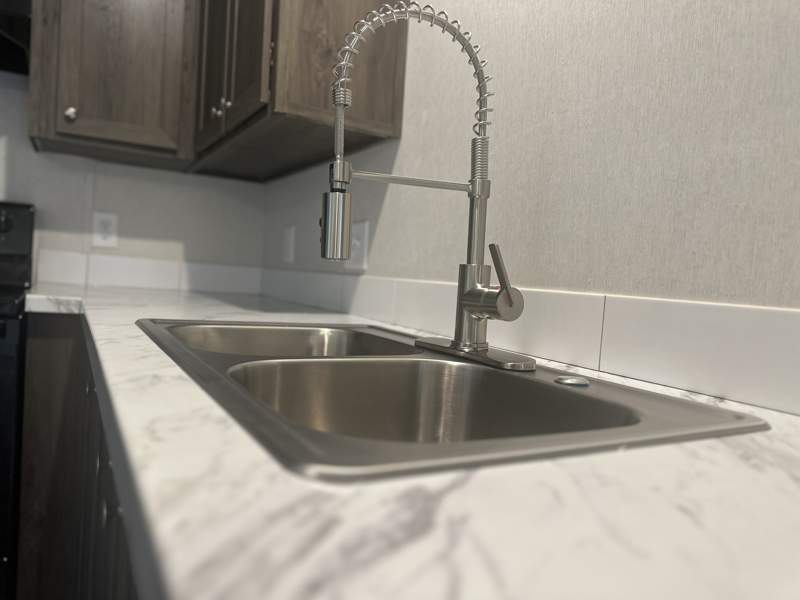 Foto del edificio - 43 Pine Path Ln