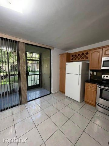 Foto del edificio - 3 br, 2 bath House - 8615 NW 8th St Apt 107