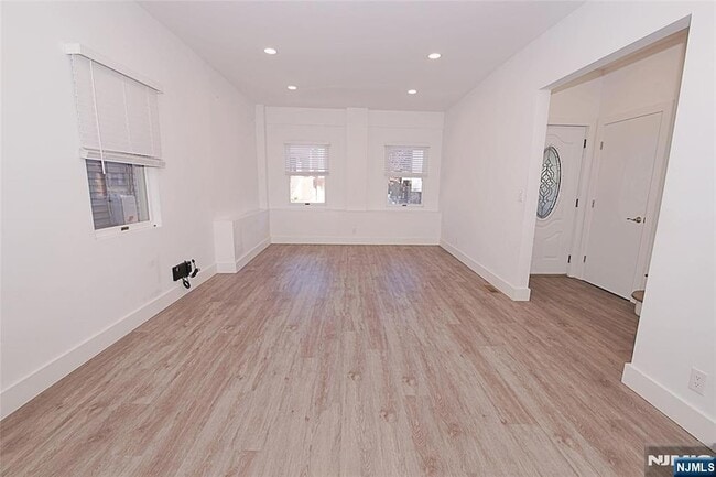 Building Photo - 34 Hilliard Ave