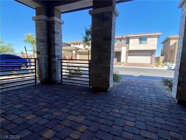 Foto del edificio - 463 Morro Strand Ave