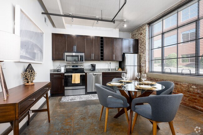 2 habitaciones, 2 baños, 1,061 pies cuadrados, cocina - May Hosiery Lofts