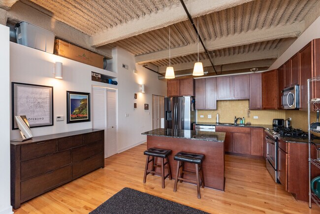 Foto del edificio - 2545 S Dearborn-