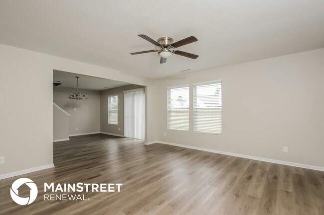 Foto del edificio - 729 Runningbrook Ln