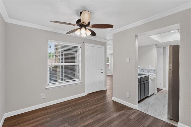 Foto del edificio - 9170 Forest Ln