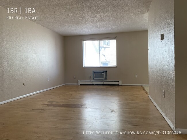Building Photo - STUNNING 1 BEDROOM W/ TONS OF NATURAL LIGH...