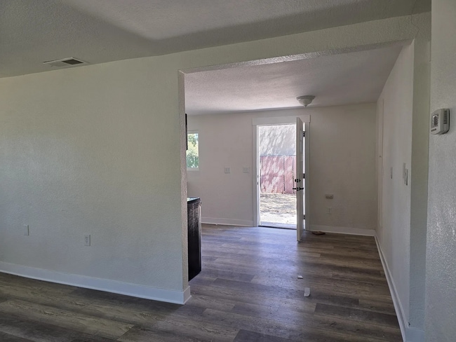 Building Photo - 3200 34th Ave