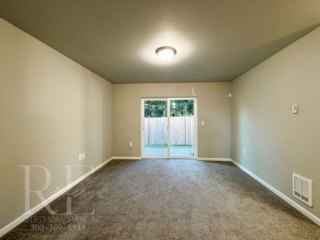 Foto del edificio - SUPERSIZED 5-Bd HOME