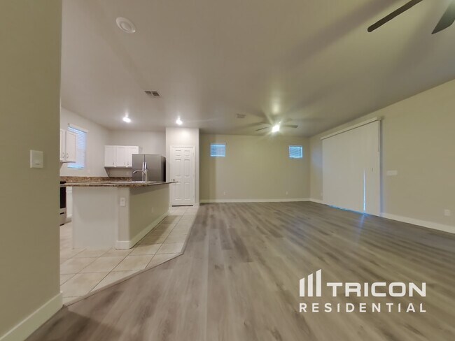Building Photo - 16221 W La Ventilla Way Goodyear AZ