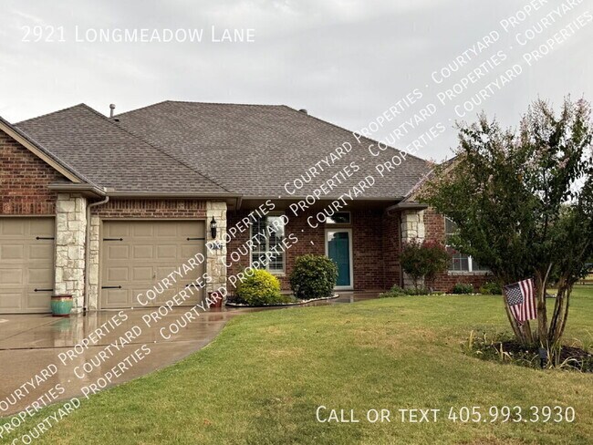 Building Photo - 2921 Longmeadow Ln