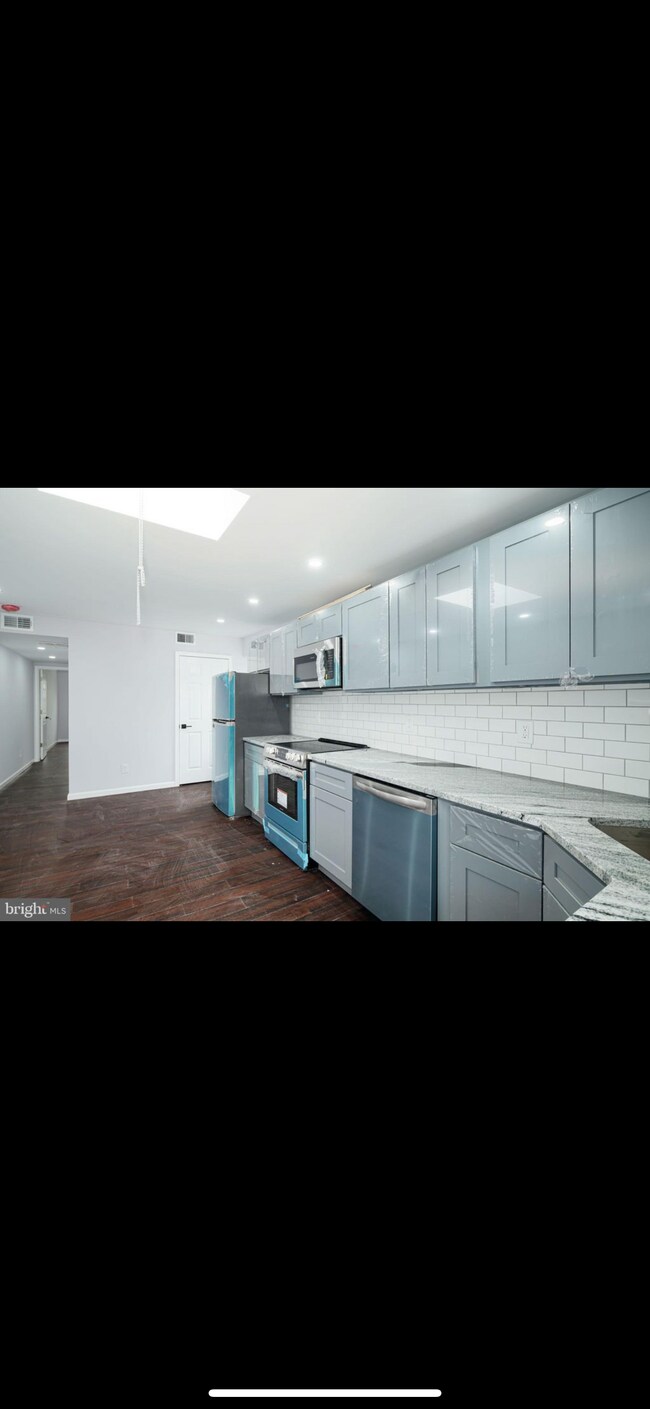 Building Photo - 2317 Gaul St