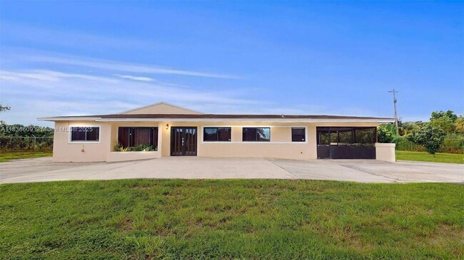 Building Photo - 25600 SW 157th Ave