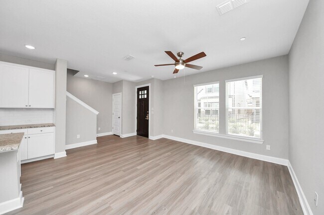 Foto del edificio - 5300 Berkeley Knl Cir