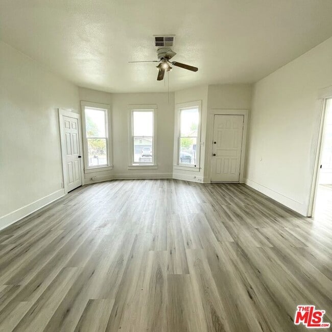 Building Photo - 1224 Lincoln St