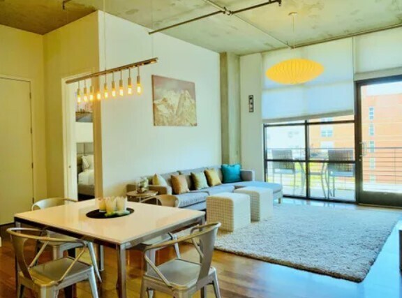 Foto principal - 1050 Island Ave