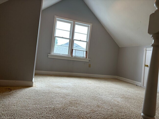 Foto del edificio - 3 Bedroom on large lot