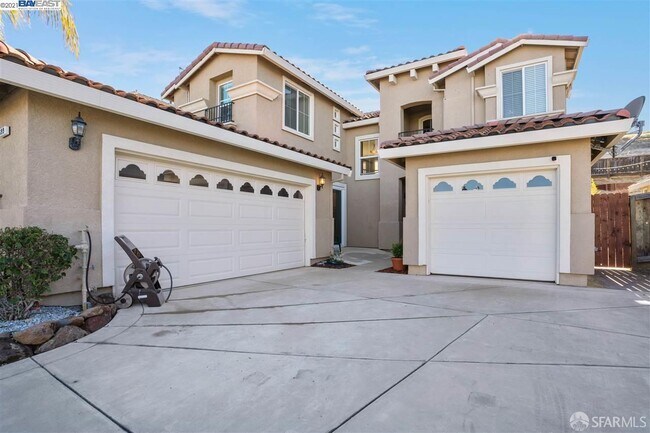 Building Photo - 699 Flemish Ct