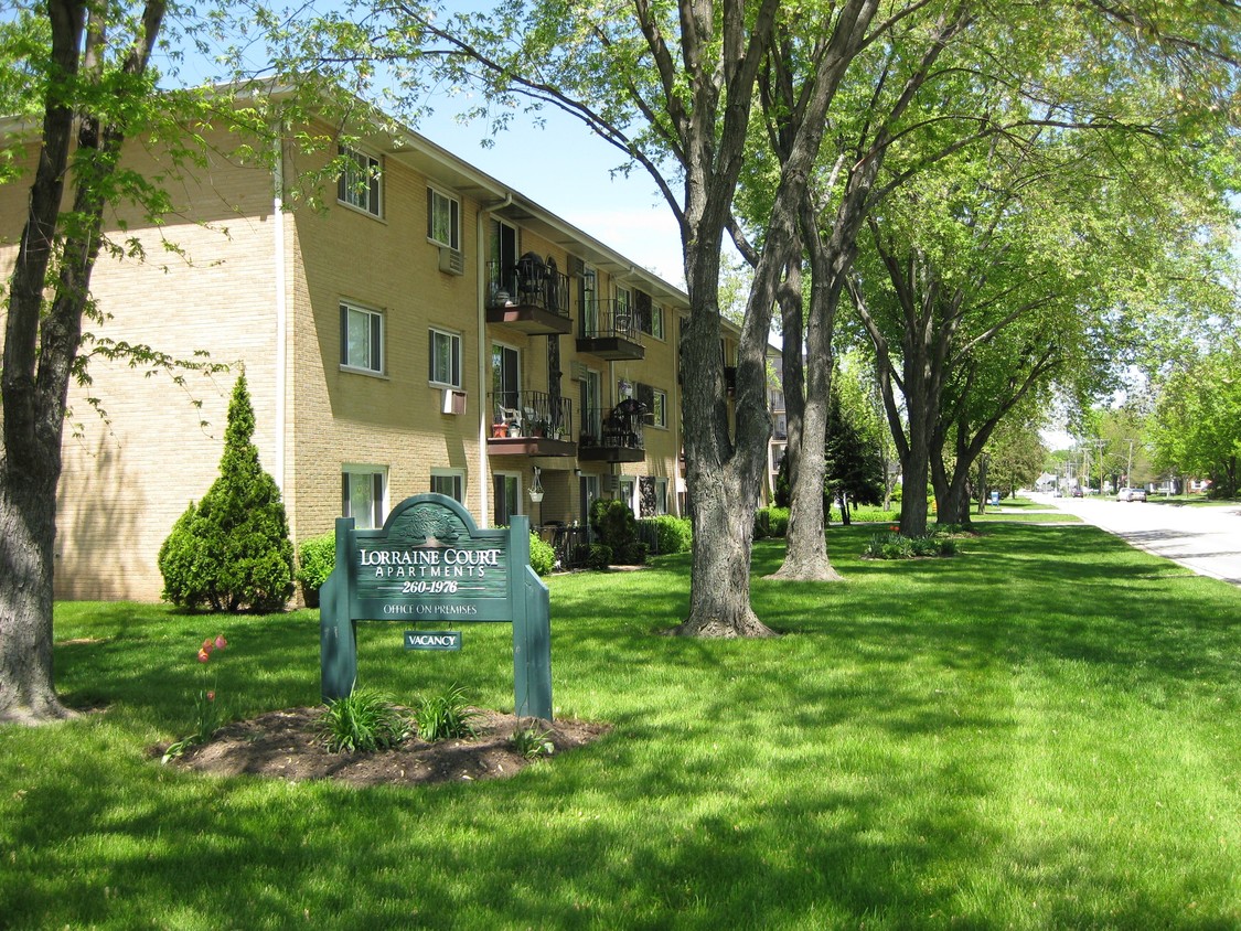 Primary Photo - Lorraine Court Apartments