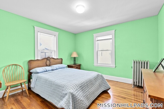 Foto del edificio - 155-157 Hillside St.