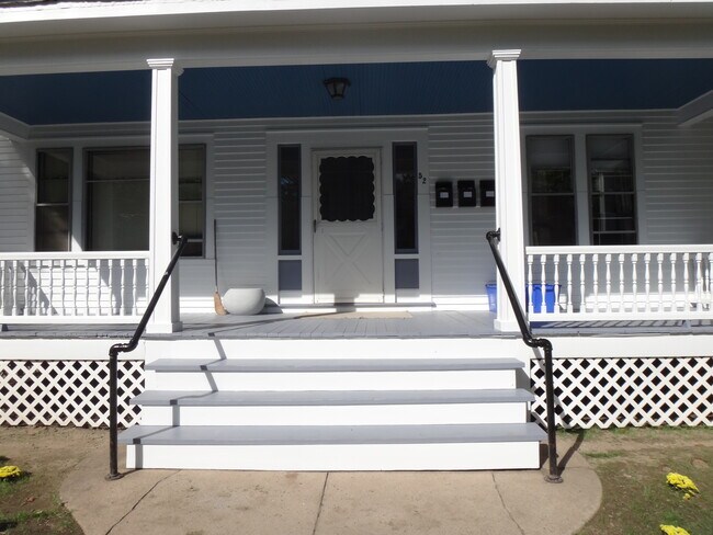 Building Photo - 52 Revell Ave