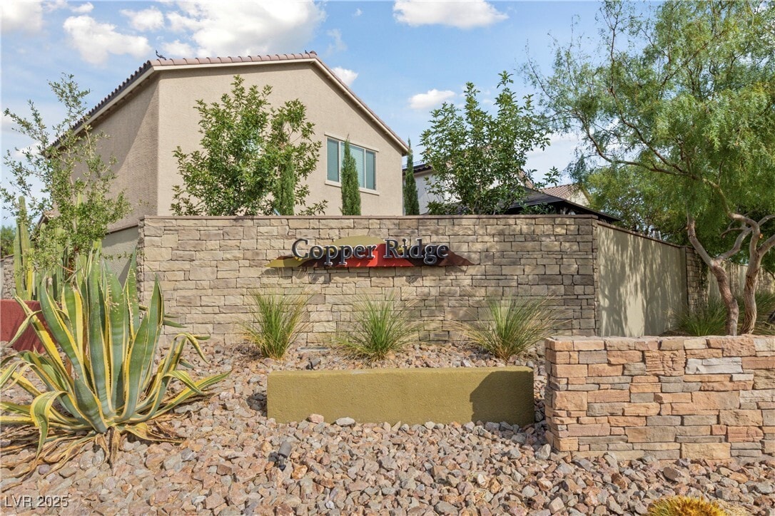 Primary Photo - 7205 Pine Bridge Ct