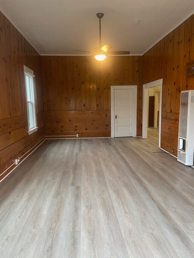 Sala de estar - vista 2 - 2104 Castro St