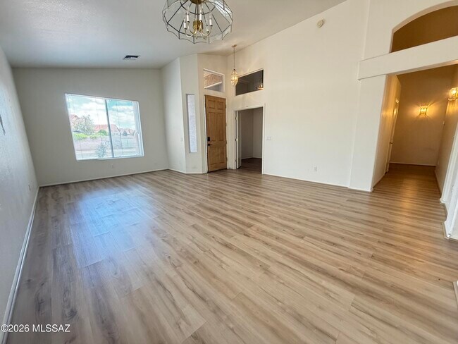 Building Photo - 7794 S Trumpet Vine Ave