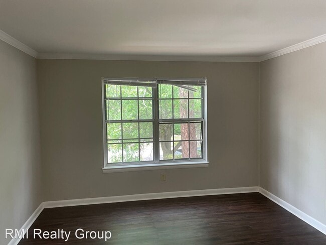 Building Photo - 1 br, 1 bath House - 2727 Highland Ave #108