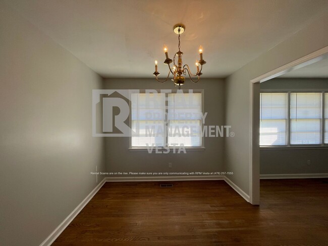 Building Photo - 3257 O'Hara Dr N