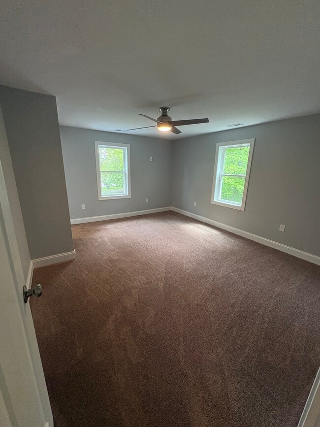 Bedroom #1 - 1001 N Juniata St