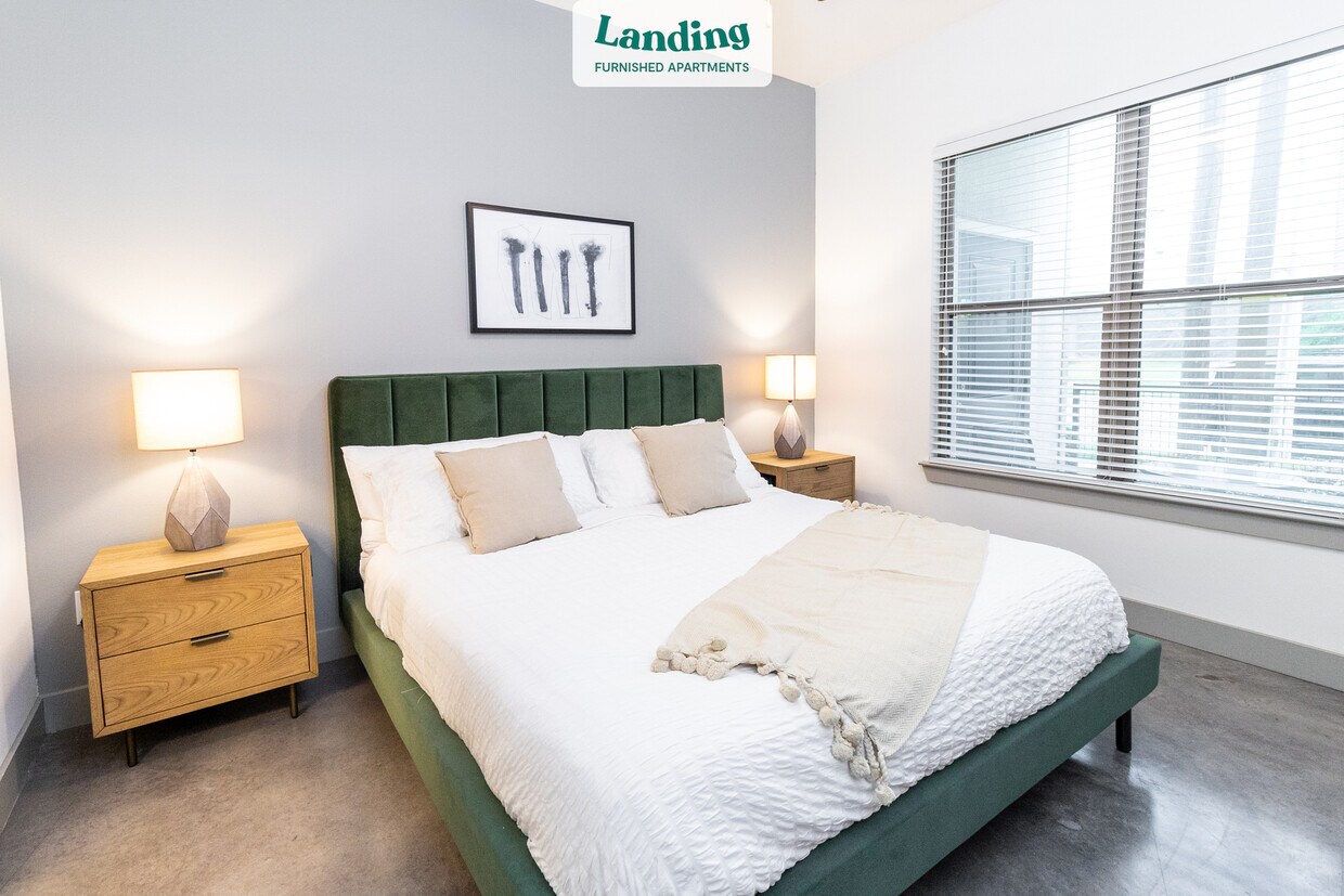 Foto principal - 5415 Maple Ave