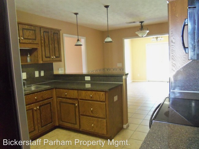 Foto del edificio - 4 br, 3 bath House - 5017 Aaron Lane