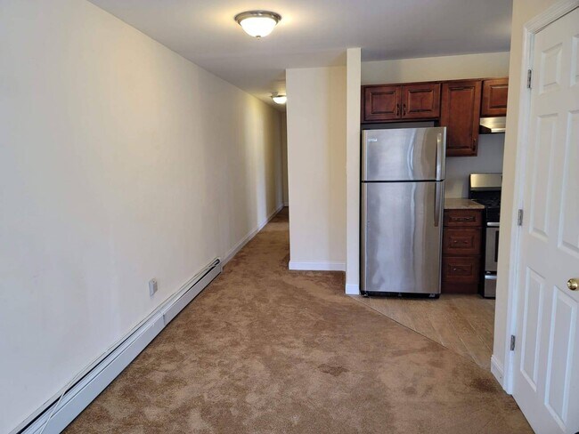 Building Photo - 661 Nasby Pl