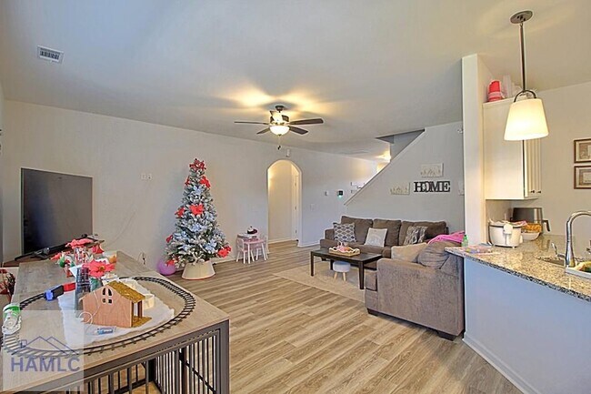 Foto del edificio - 1104 Marne Blvd