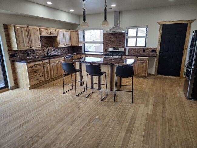 Kitchen - 2132 Canyon Wren Ct