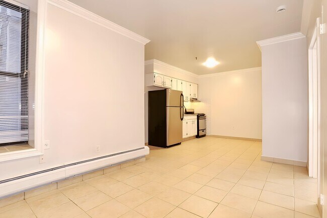 Foto del edificio - 6311 Dewey Ave