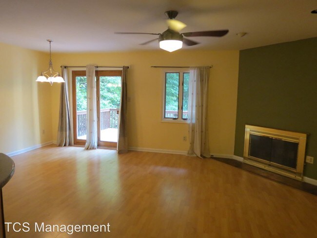Building Photo - 415 Heatherwood Dr