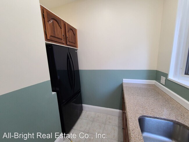 Foto del edificio - 3 br, 1 bath House - 90 Gilman #1