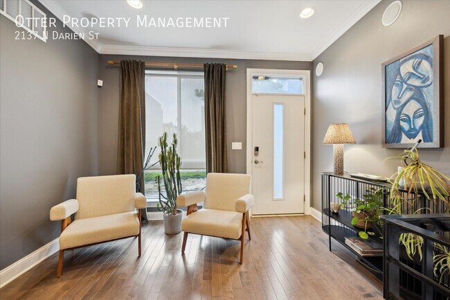 Foto del edificio - 2137 N Darien St