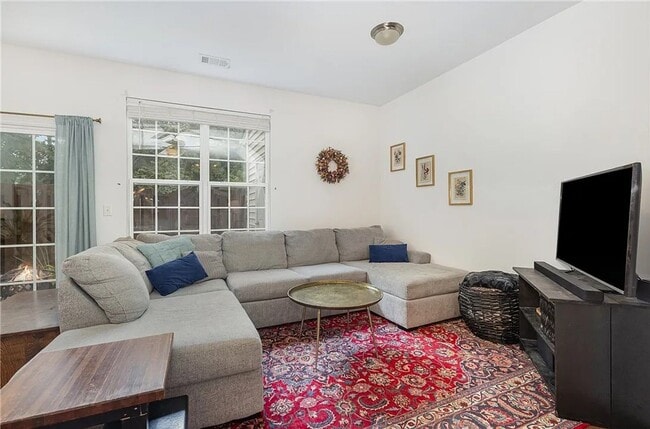 Building Photo - Mauldin Home Available Now!