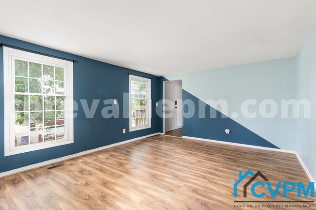 Foto del edificio - 723 Snowdon Ln