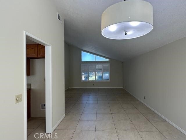 Foto del edificio - 840 Bridle Dr