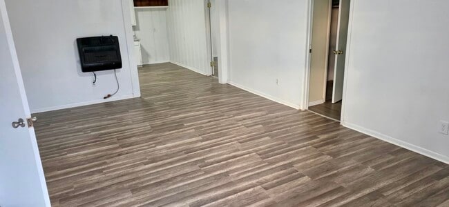 Foto del edificio - 421 W Madison St