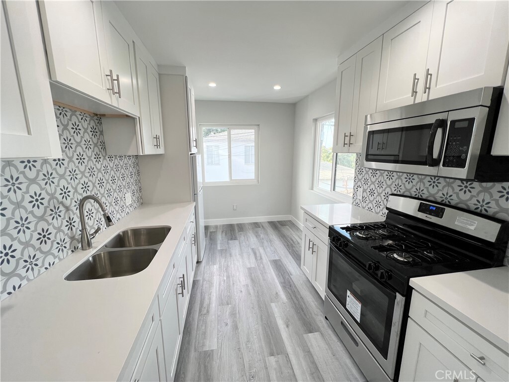 Primary Photo - 4225 W 120th Street Unit C