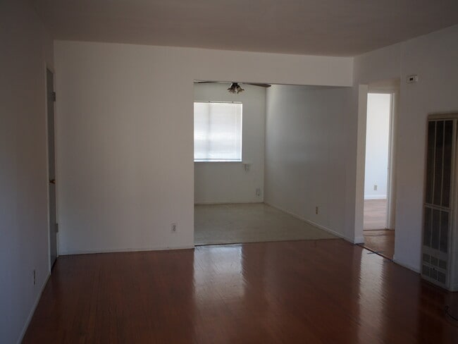 Building Photo - 3541 Davis St