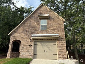 Building Photo - 362 N Mountain Ranch Rd