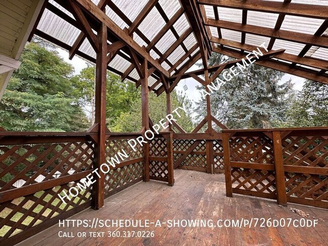 Foto del edificio - Updated 2 Bdr 1 bath Apt. Tacoma! Availabl...