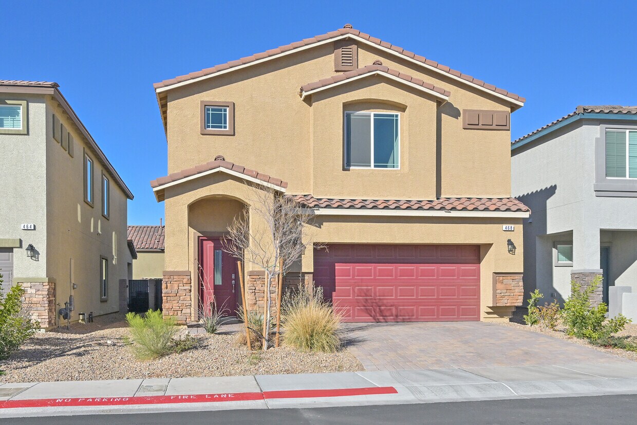Primary Photo - 468 Silverweed Ave