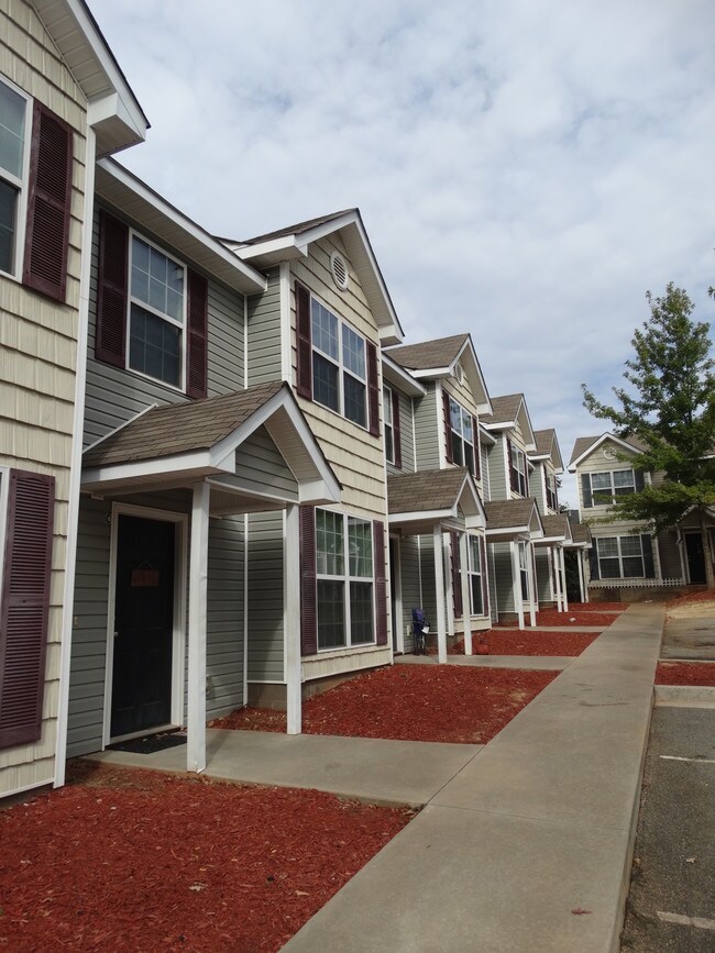 Vineyard Creek Apartments Griffin, GA